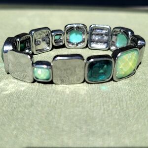 Elegant Silver and Turquoise Green Bracelet